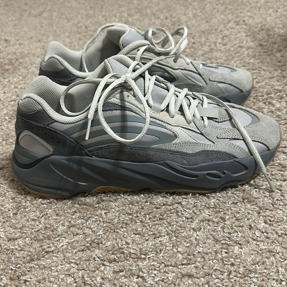 Adidas - Picture 7 of 10